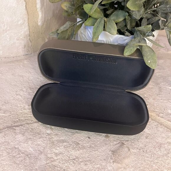 Harley-Davidson hard sunglass case - Picture 2 of 7